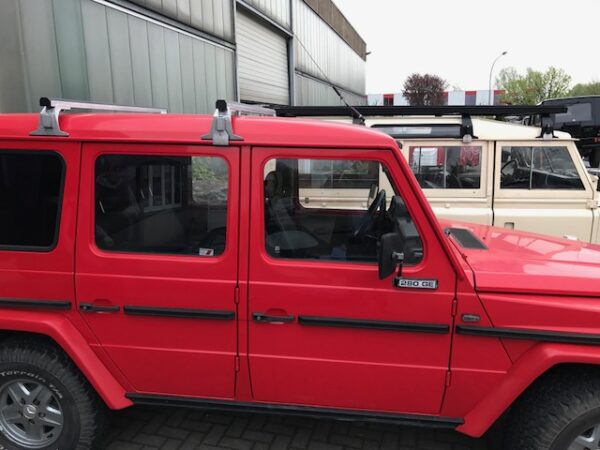 Schwerlast Dachträger Querträger mit Fuß  T - M für Mercedes G und viele andere Fahrzeuge mit Regenrinne – Bild 3
